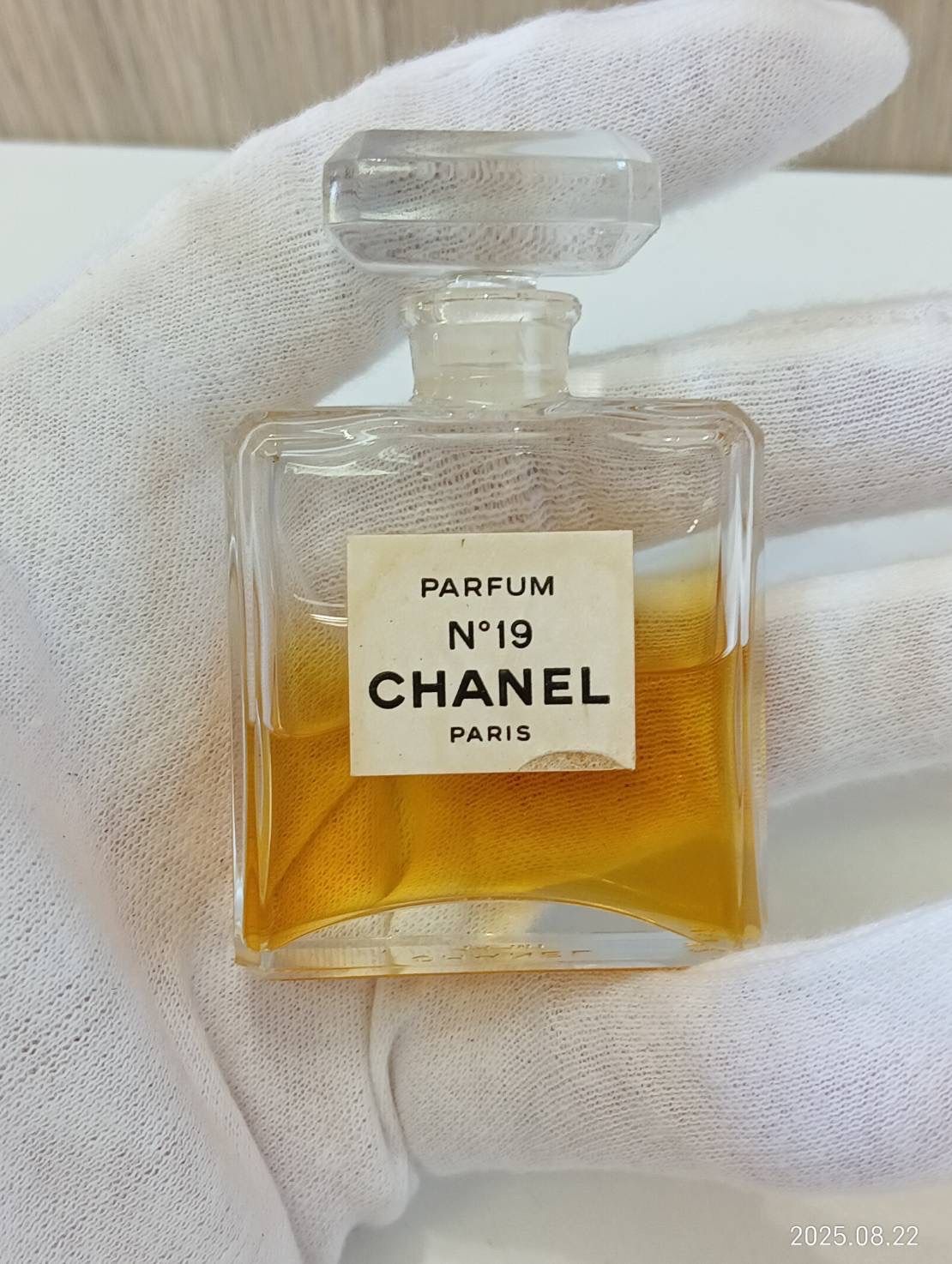 美術品・アンティーク・コレクション 【VINTAGE CHANEL】CHANEL N°19