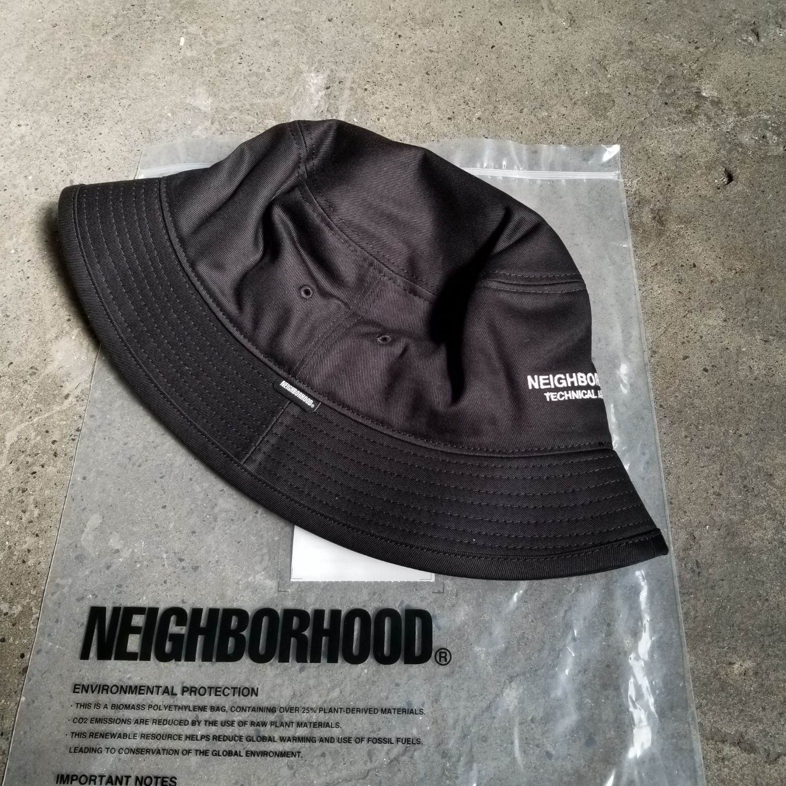HAT