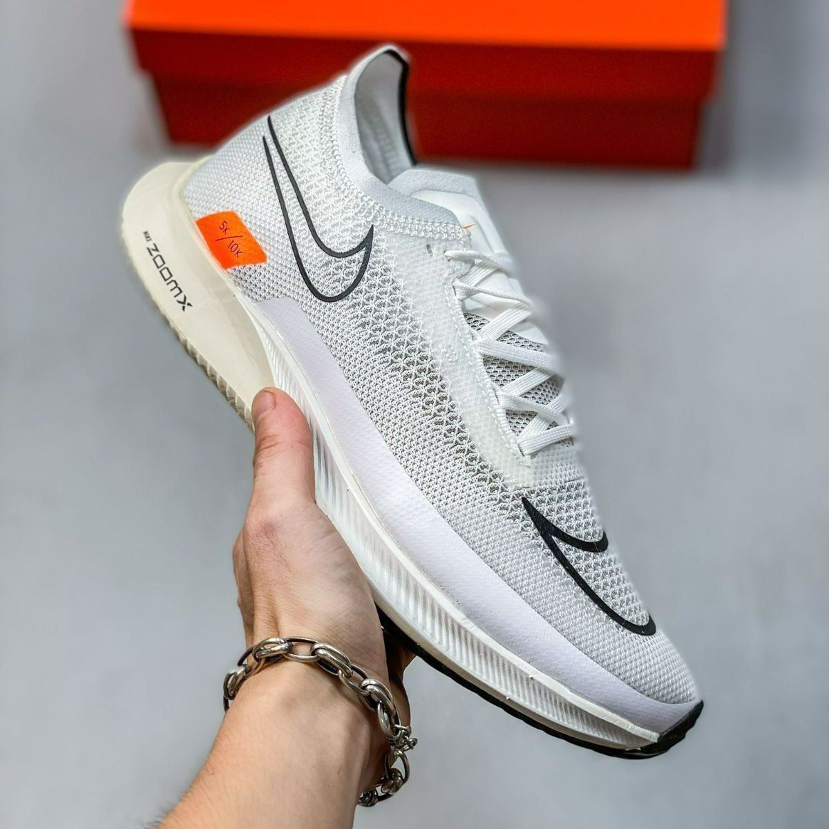 ナイキ ズームX ストリークフライ Nike ZoomX Streakfly Road Racing 男女兼用です【並行輸入】 - メルカリ