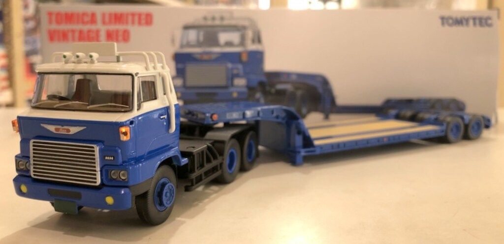 トミーテック TOMICA LIMITED VINTAGE NEO 日野HH341 重機運搬トレーラ 東急TD302 ブルー|ホワイト LV-N173a