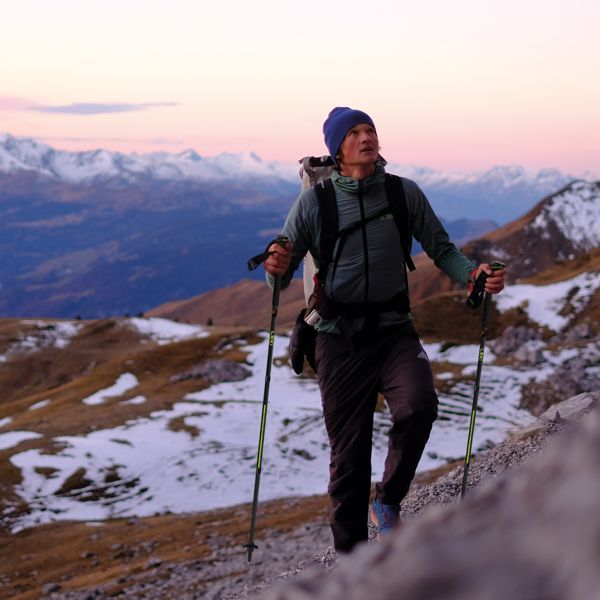 トレッキングポール 登山