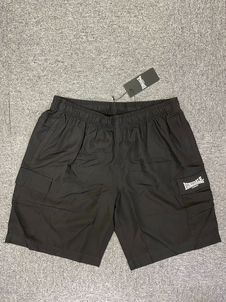 新品XLゴルフィッカーズ ストレッチ ナイロンハーフパンツ　ベージュ 新品XLゴルフィッカーズ ストレッチ ナイロンハーフパンツ