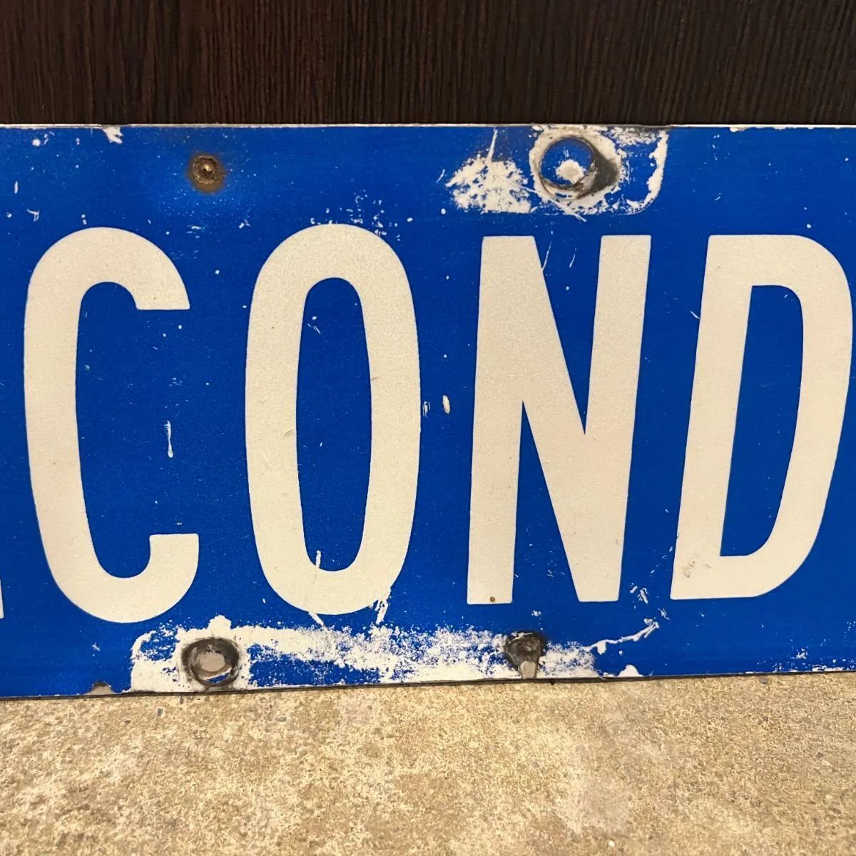 アメリカン・ヴィンテージ 標識看板　道路標識　本物 / メタル ロードサイン 17c5d39d74af8ddfc7f5c96fa25a2e