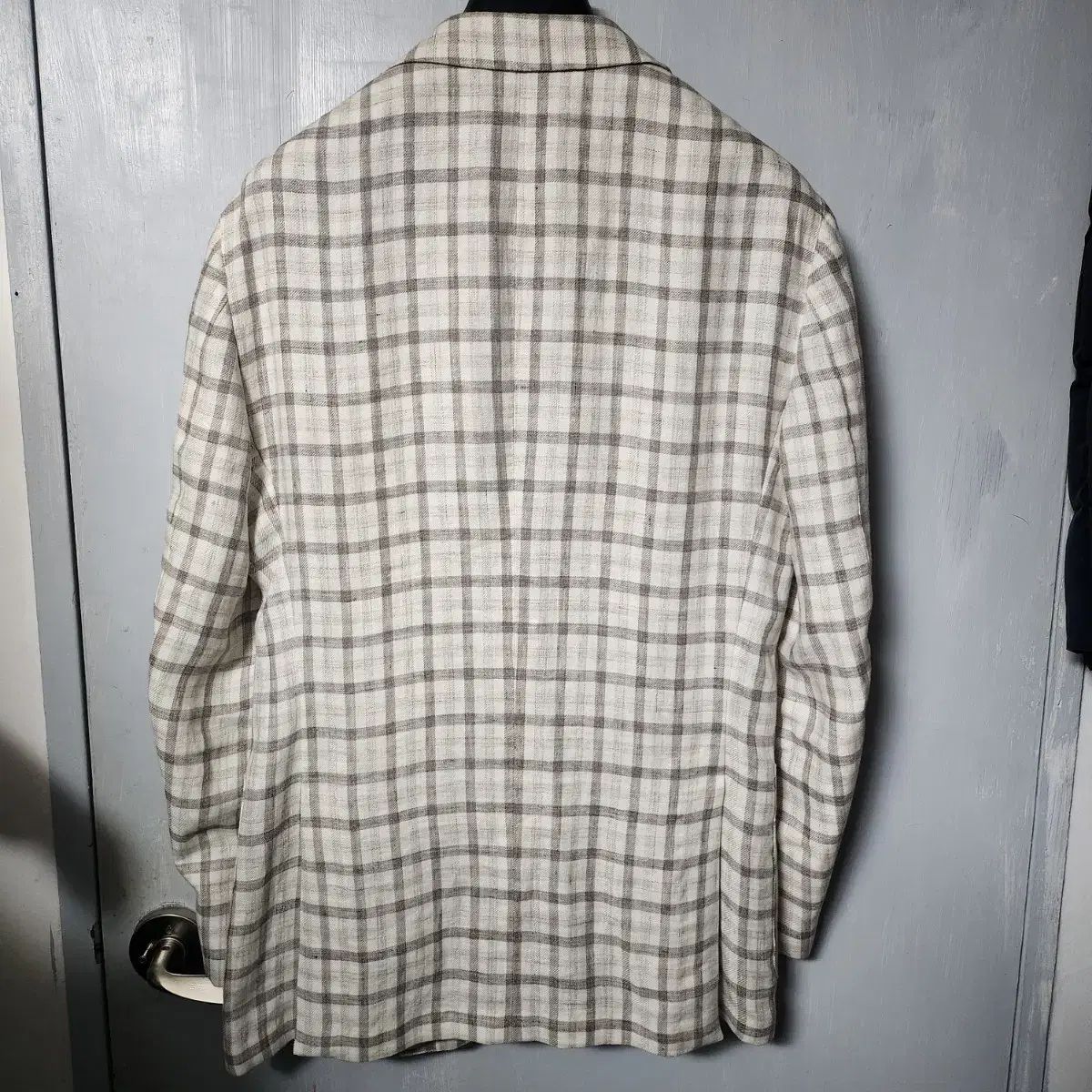 105