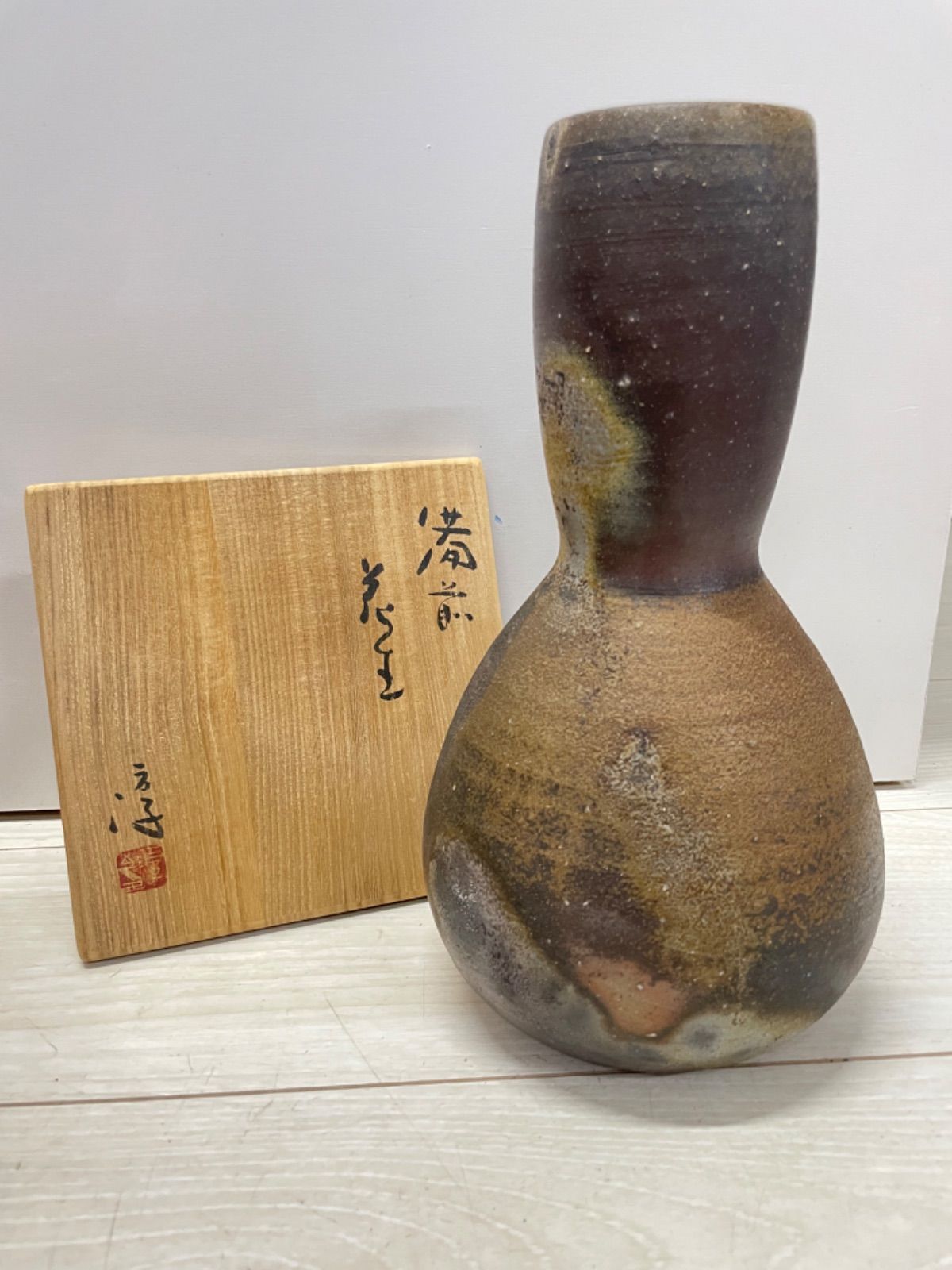 【激安通販 オンラインショップ】 備前焼 人間国宝 伊勢崎淳 一輪生 箱付き - メルカリ 工芸品