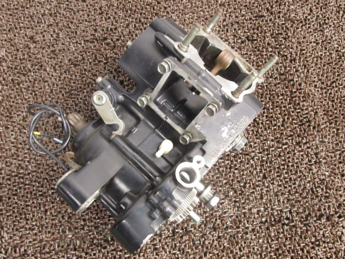 ヤマハ　rx50 4U5 エンジン　腰下　クランクケース　シリンダーセット 51o26PotQbL.jpg