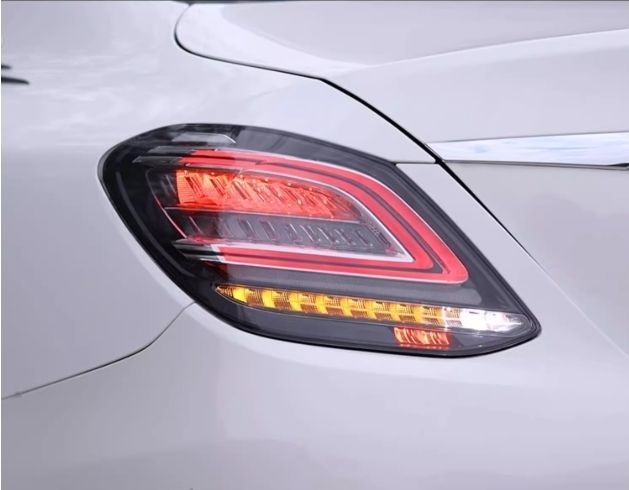 メルセデス ベンツ Cクラス W205 2014-2021年 2色選択 LEDテールライト テールランプ 流れるシャルウィンカー
