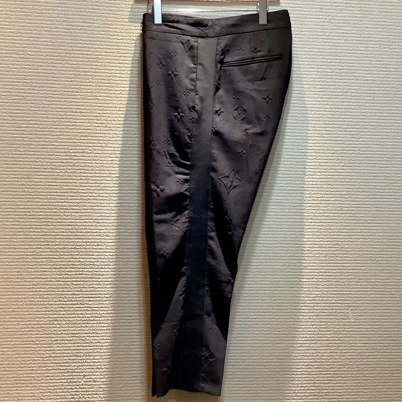 ルイヴィトン LOUISVUITTON 22年 モノグラム総柄 スラックスパンツ