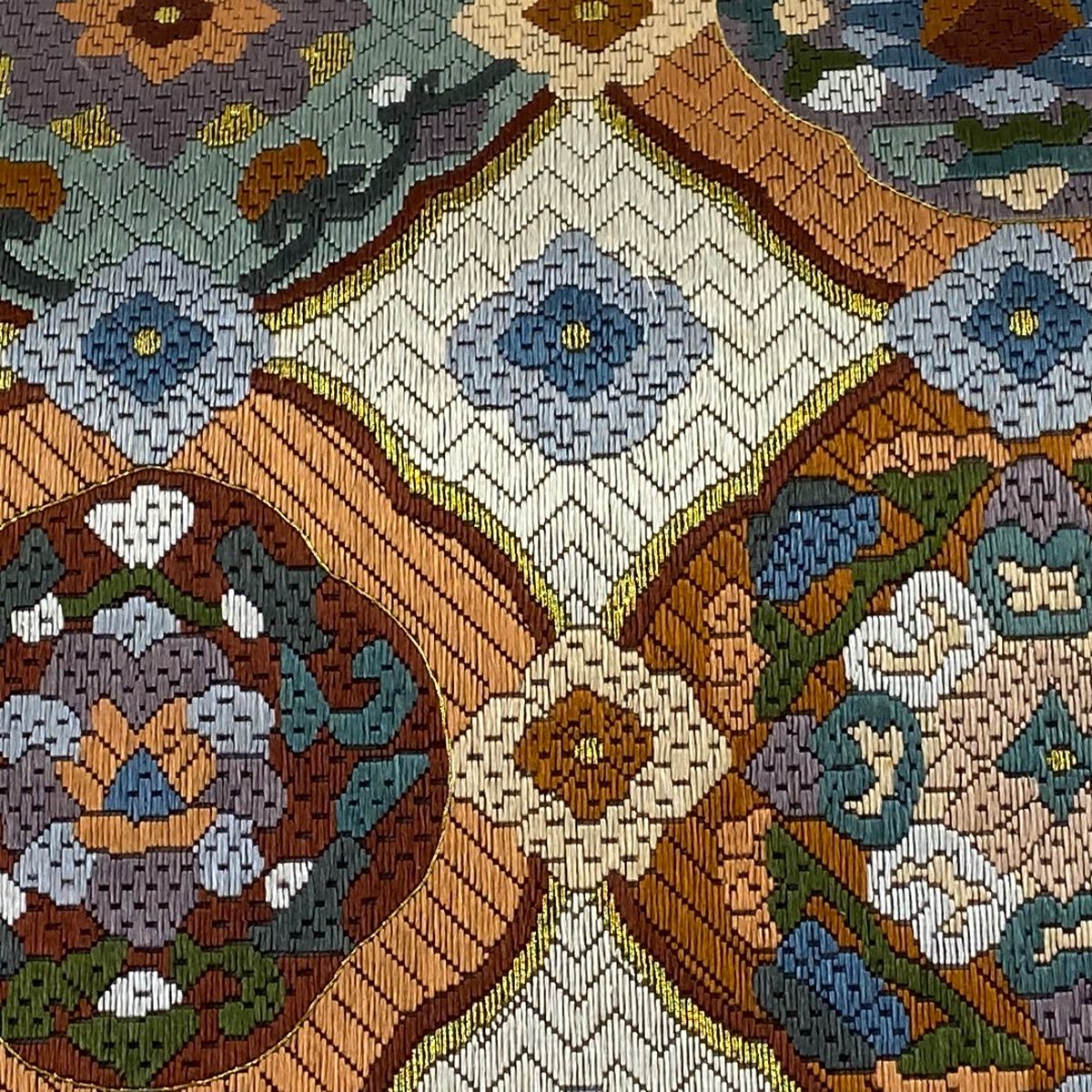 袋帯 逸品 華文 絽刺し 金糸 ベージュ 全通 正絹 【中古】 - メルカリ
