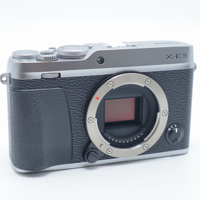 富士フイルム - 【シャッター回数試し撮り2回のみ!】■ほぼ新品■X-E3シルバー X-E3-S 富士フイルム - 【シャッター回数試し撮り2回のみ!】□ほぼ新品