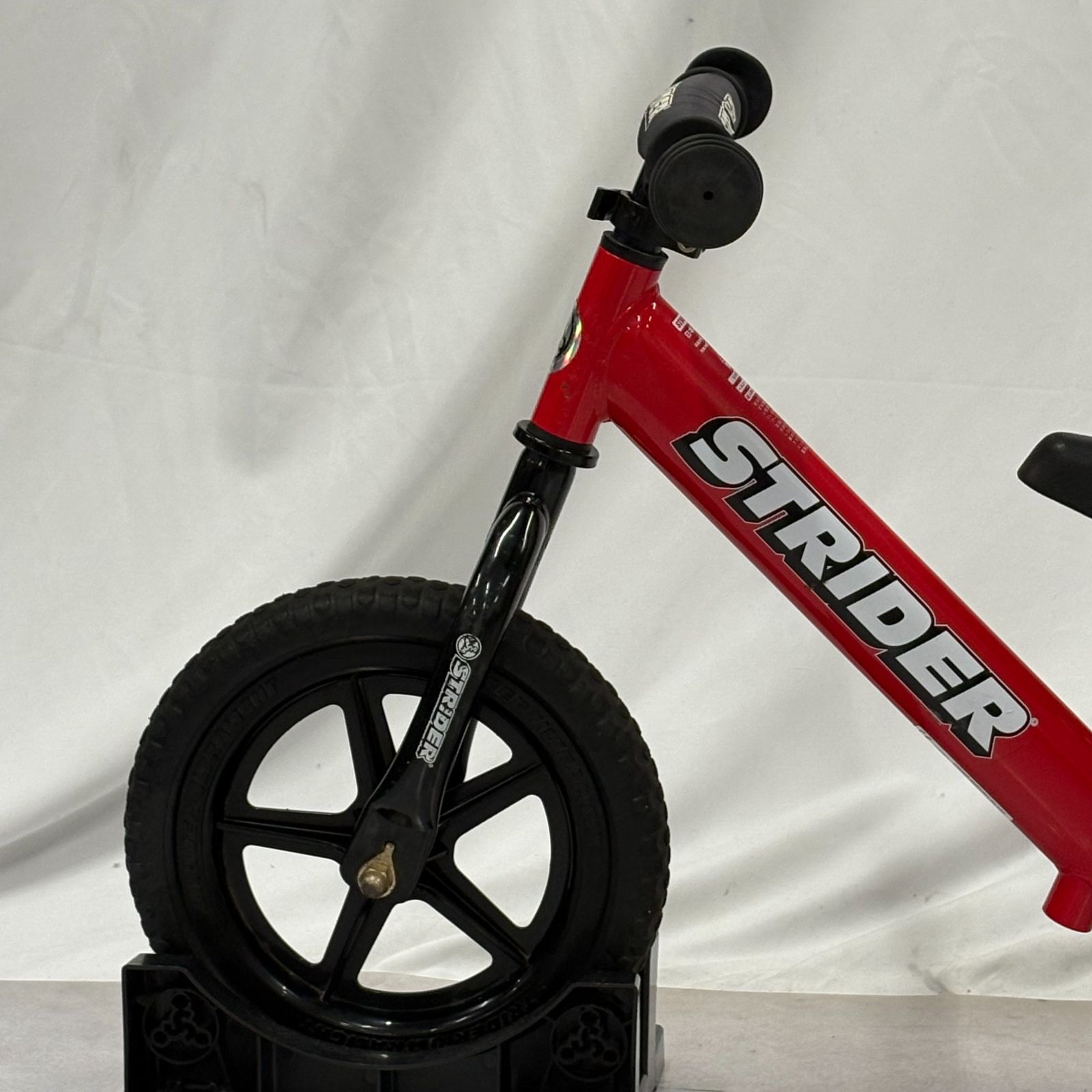 大人気カラー】STRIDER SPORT 12 ストライダー スポーツモデル