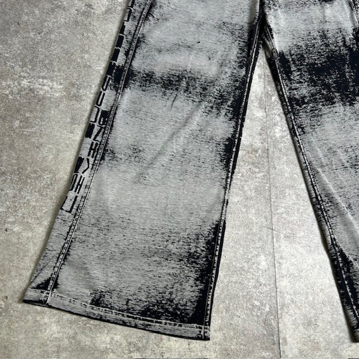DIESEL ディーゼル A14750 P-LEO-DEV TROUSERS バーンアウト