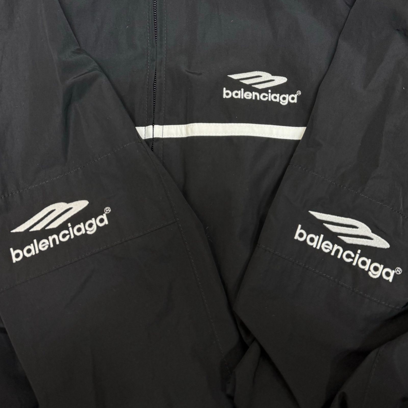 新品同様 BALENCIAGA 23AW ロゴ フィールド トラック ブルゾン