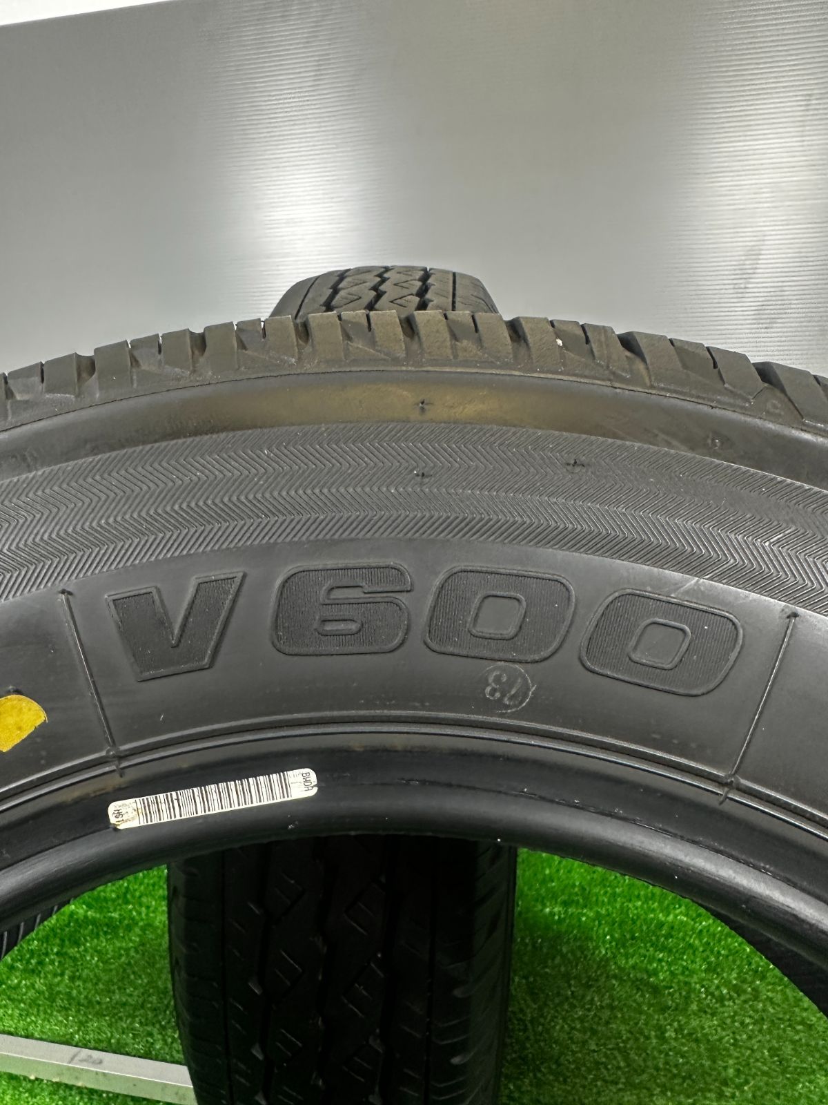 楽天市場】165r13 8pr ブリヂストン v600の通販