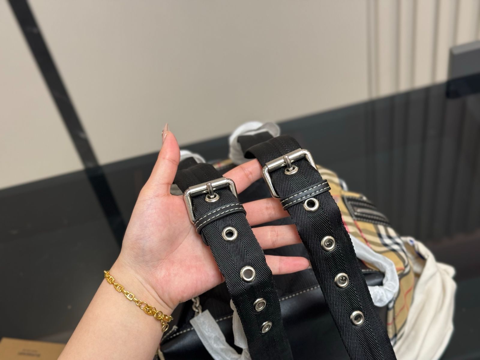 今日特価】Burberry バーバリー ダブルショルダーバッグ