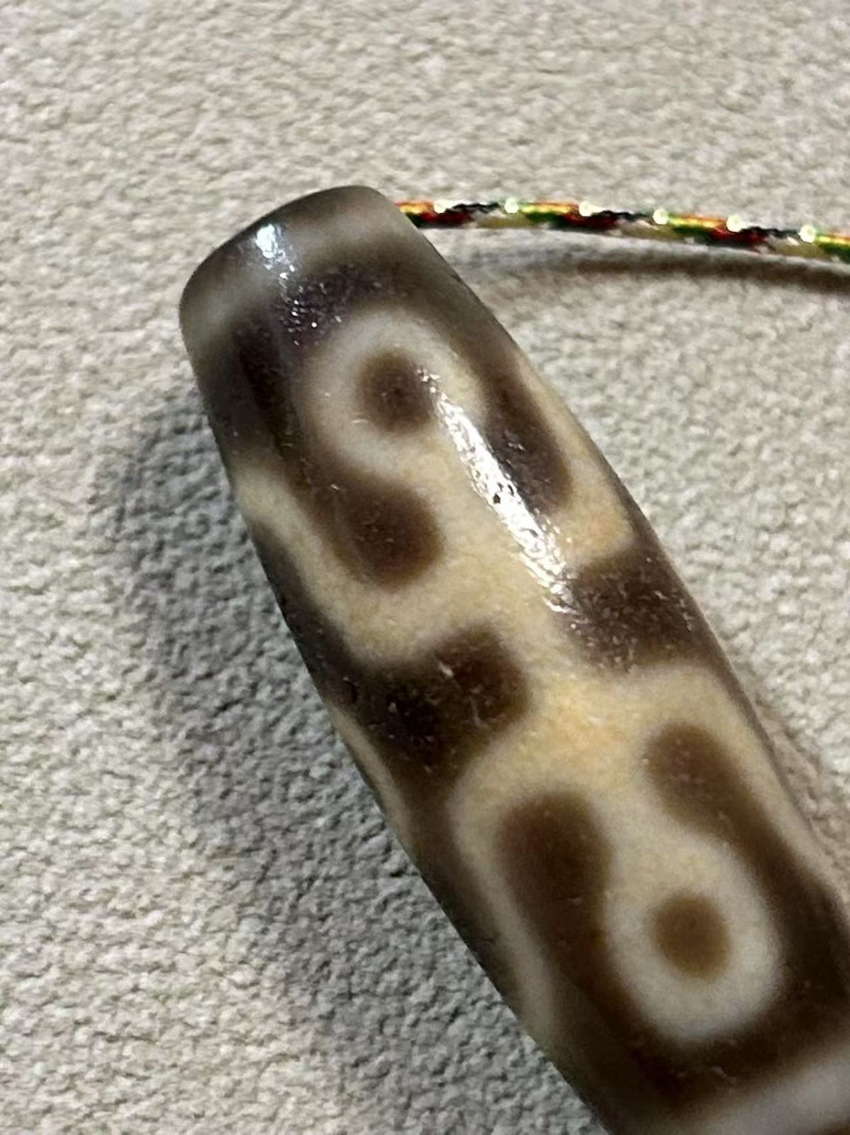 値下げ中❗️☆超レア☆西蔵手工玉髄十二眼天珠 双貴人二眼天珠 ／チベット 天珠 dZi ジービーズ 西蔵 - メルカリ