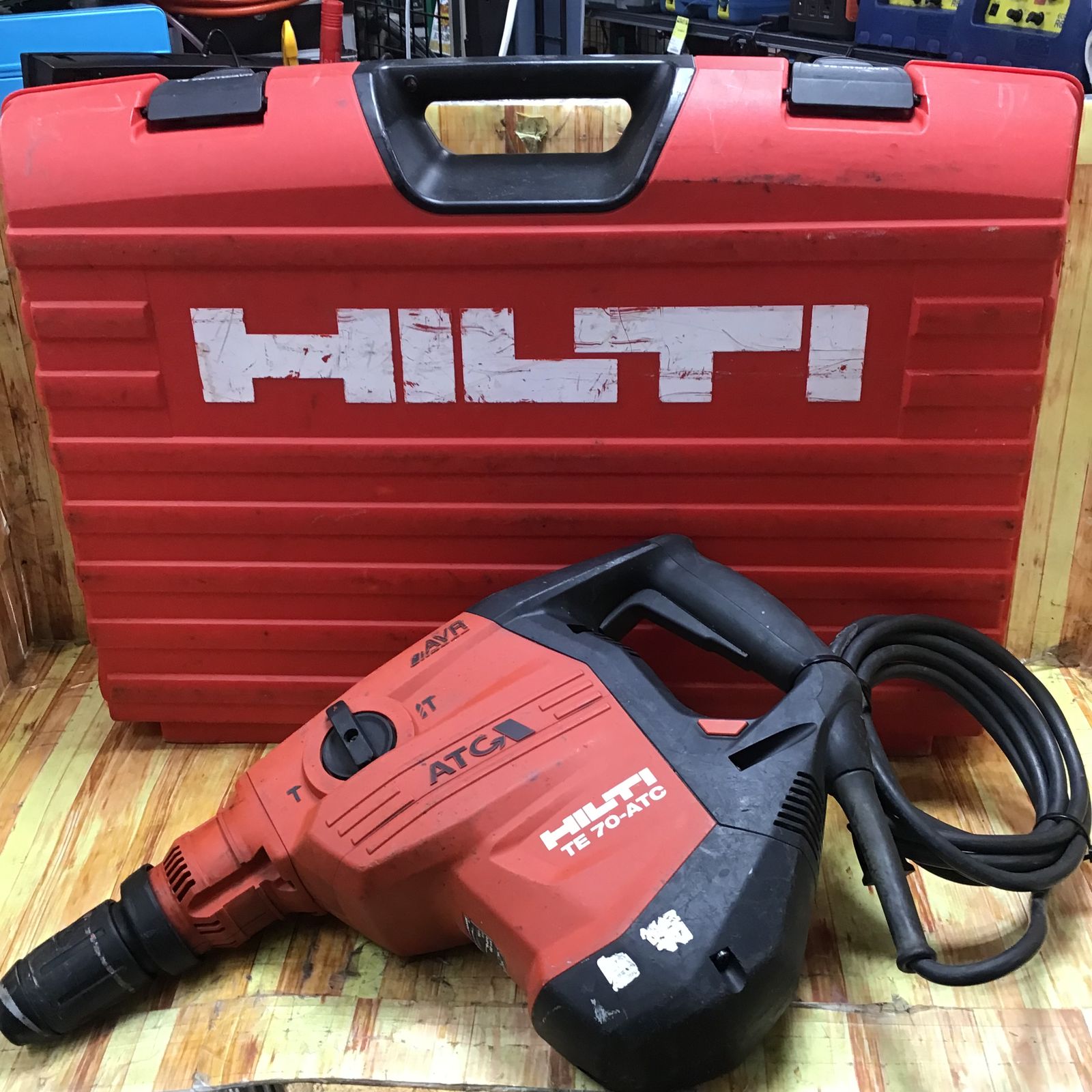 HILTI　TE70-ATC　ハンマドリル　ヒルティ　中古品 HILTI TE70-ATC ハンマドリル ヒルティ 中古品