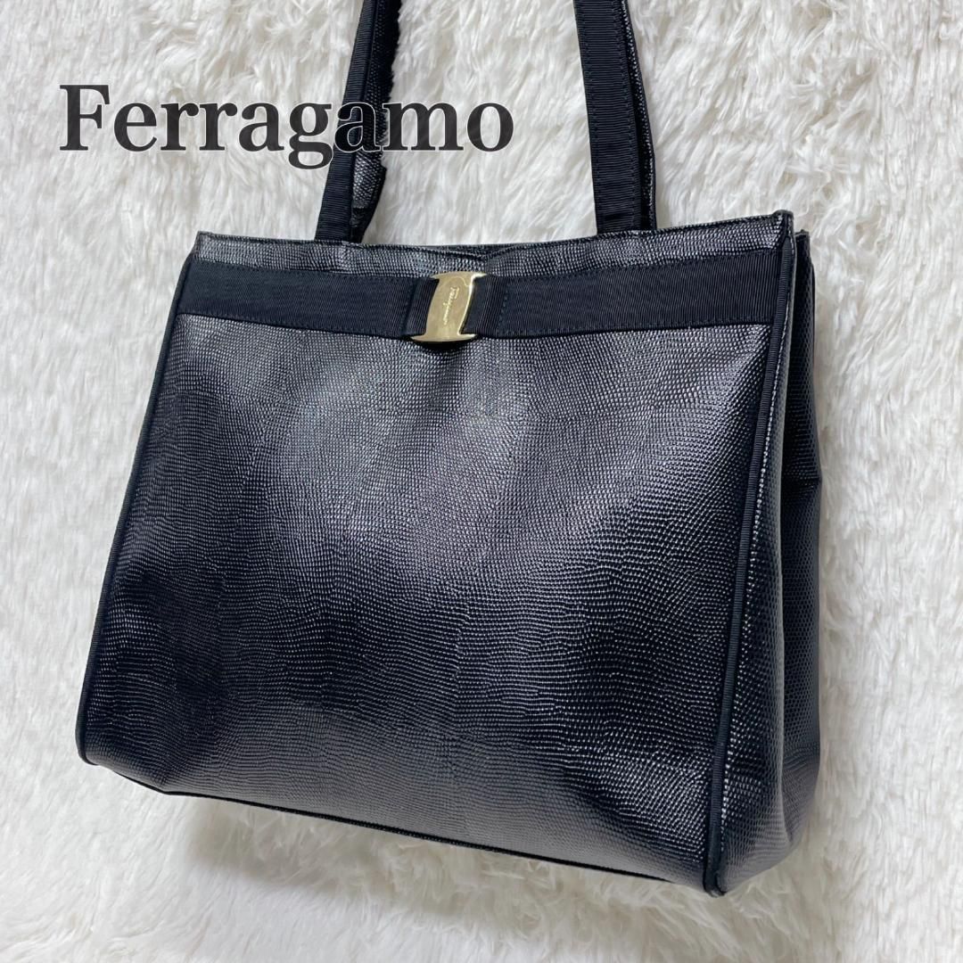 フェラガモ ショルダーバッグ レザー リザード 本革 ブラック ヴァラリボン