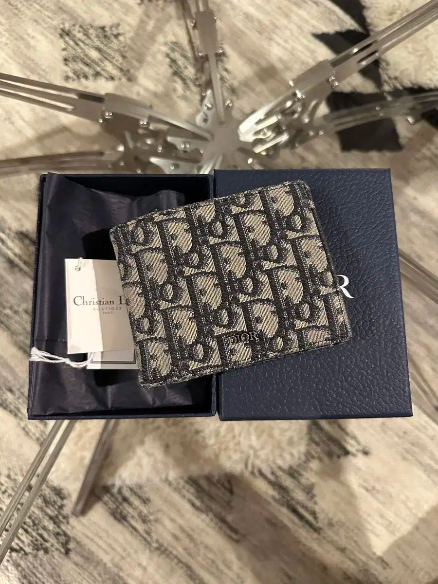 ディオール オブリーク 二つ折り財布
