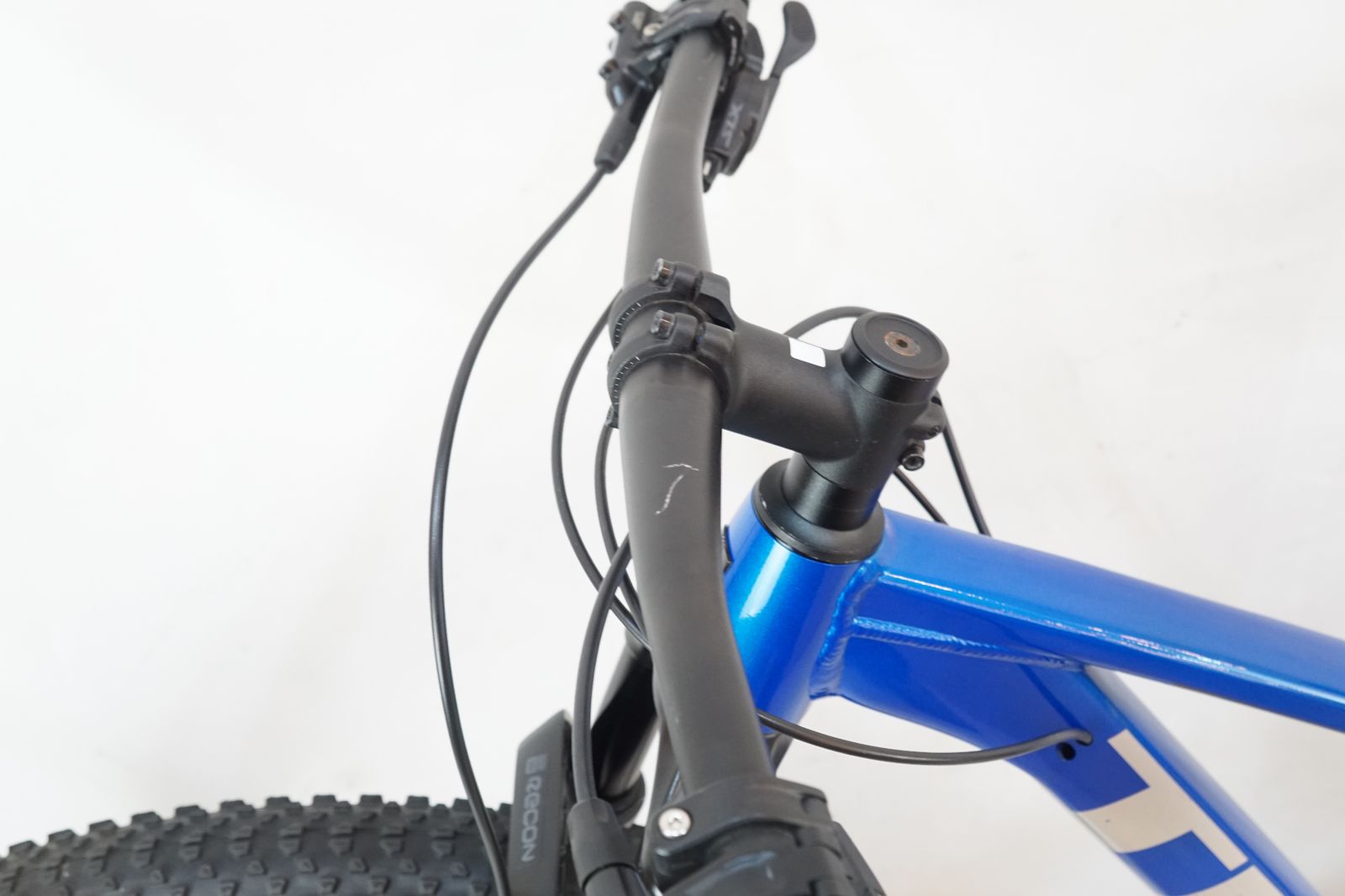 スカート TREK トレック X-CALIBER 9 2025年モデル マウンテンバイク | バイチャリ浦和ベース 【新品本物】