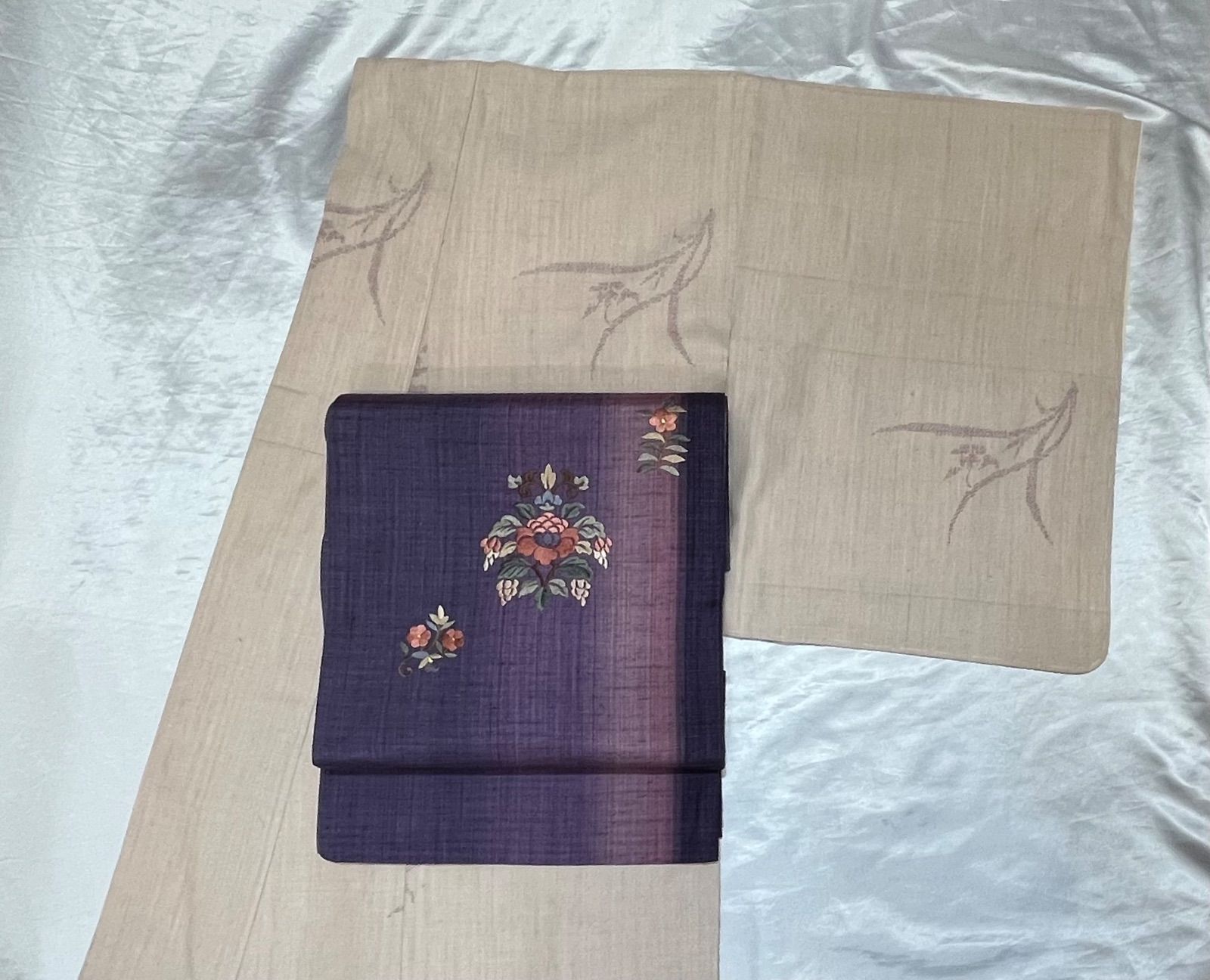 k31☆本場結城紬☆超豪華絢爛綺麗逸品身丈163cm裄丈69cm袷広襟(未使用)