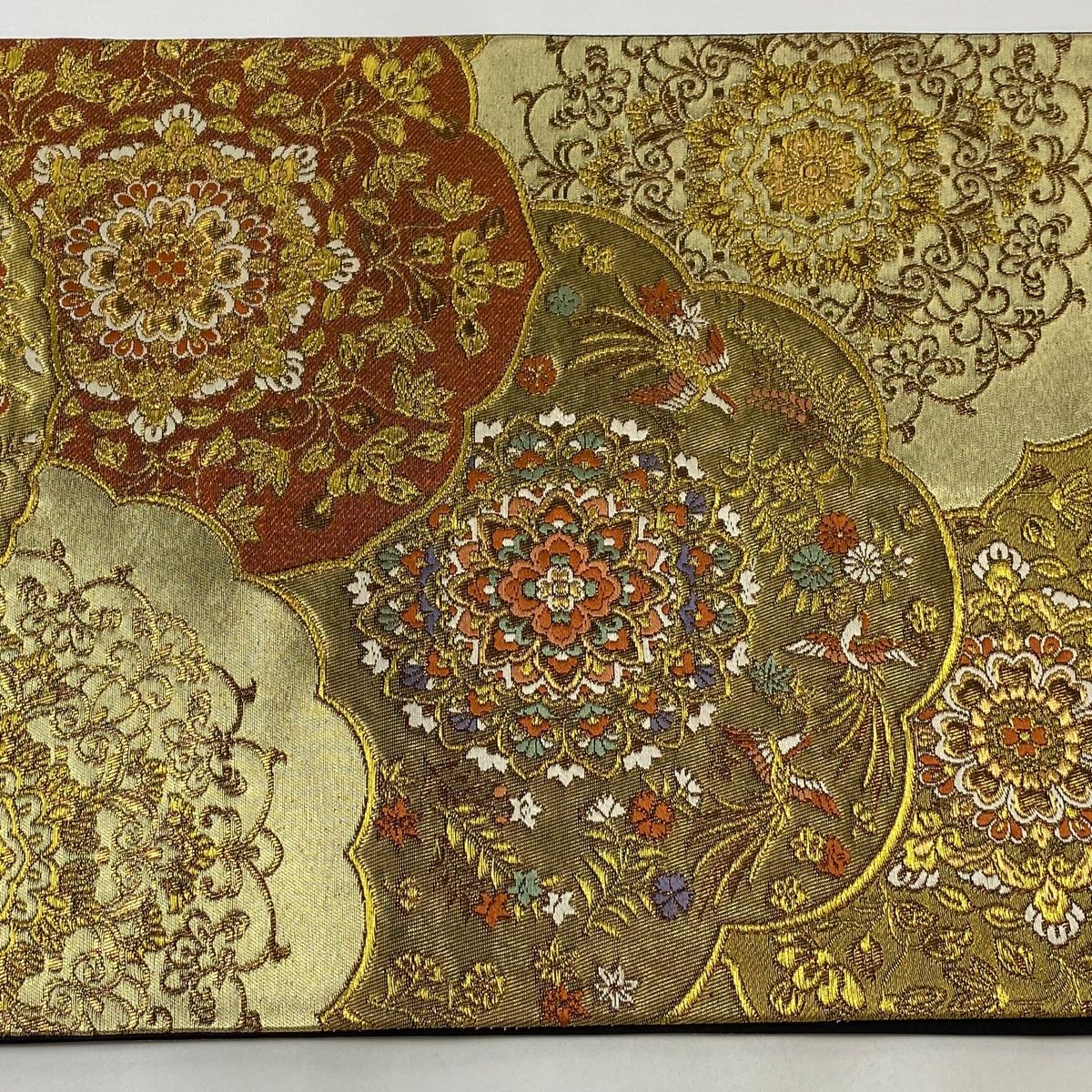 袋帯 美品 秀品 華文 花鳥 箔 金糸 金色 六通 正絹 【中古