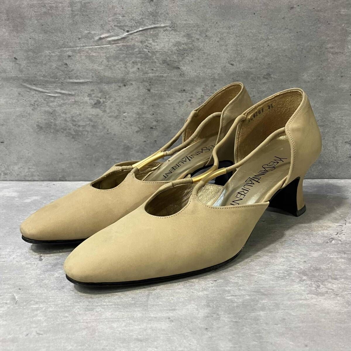 Yves Saint Laurent（YSL） High Heel Pumps Beige size 35