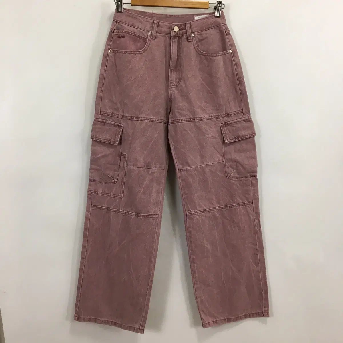 【新品】Insilence woman カーゴパンツ 韓国 新品】Insilence woman カーゴパンツ 韓国