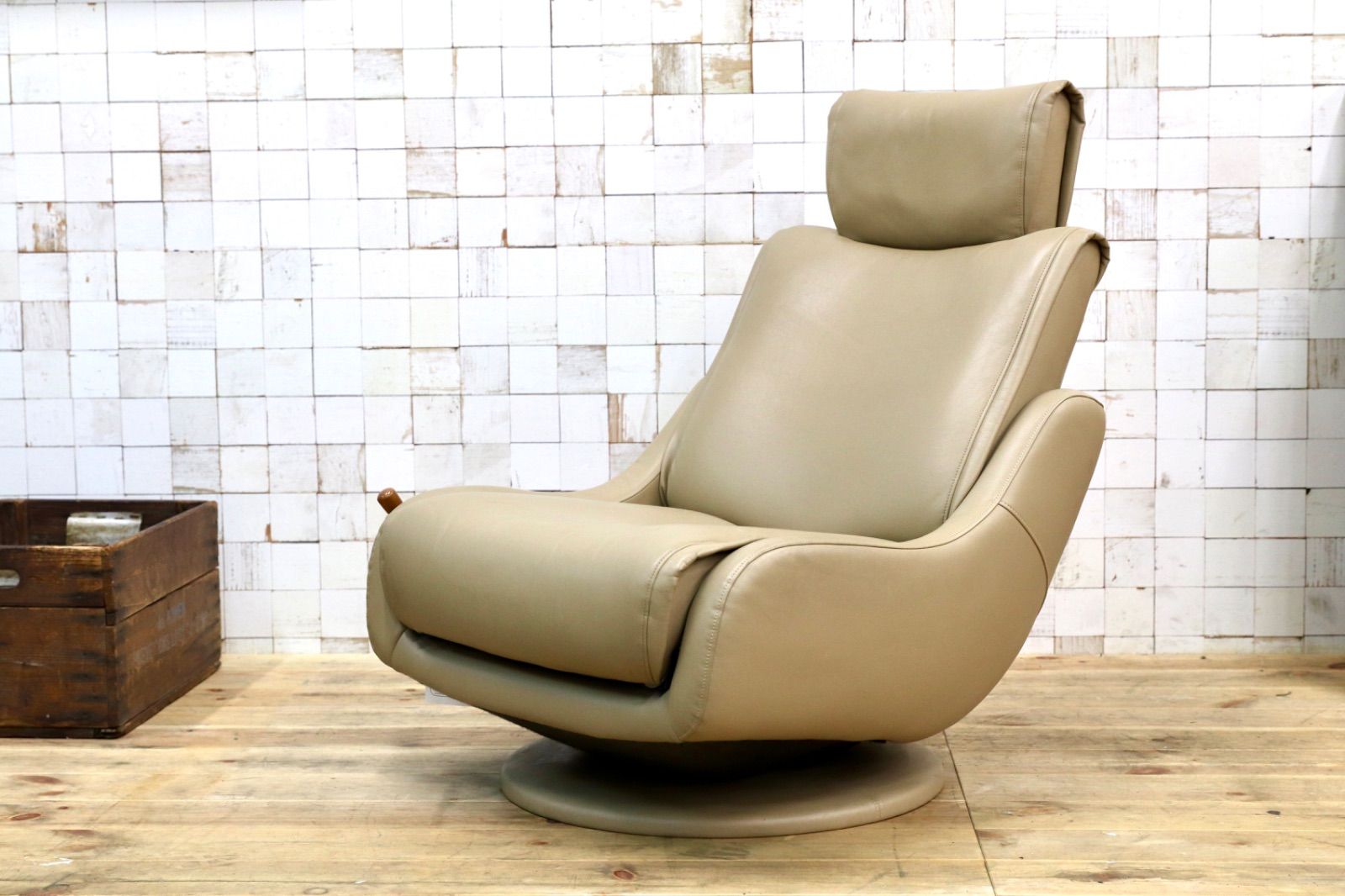 GMEH2N○karimoku | カリモク リクライニングチェア パーソナルチェア 1人掛け シングルソファ 回転椅子 ソフトレザー 合皮