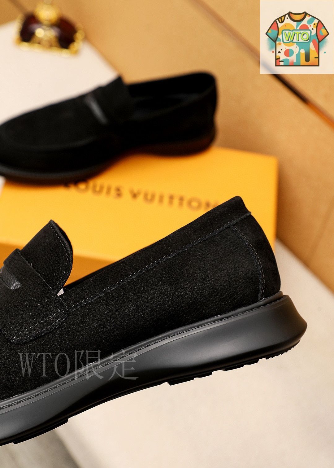 LOUIS VUITTON ルイ・ヴィトン カジュアルレザーシューズ07-QC75