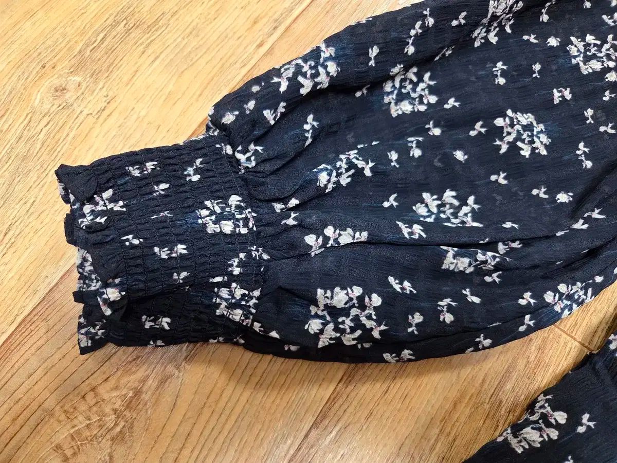 カラガーフェルド ( Karl Lagerfeld ) 花柄 ワンピース 66 新品