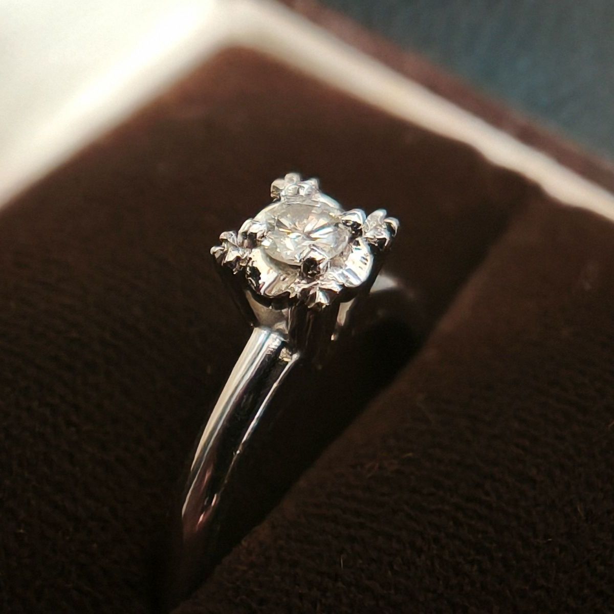 プラチナ　ダイヤモンドリング プラチナ ダイヤモンド リング（中石0.51ct 脇石0.74ct・Hカラー