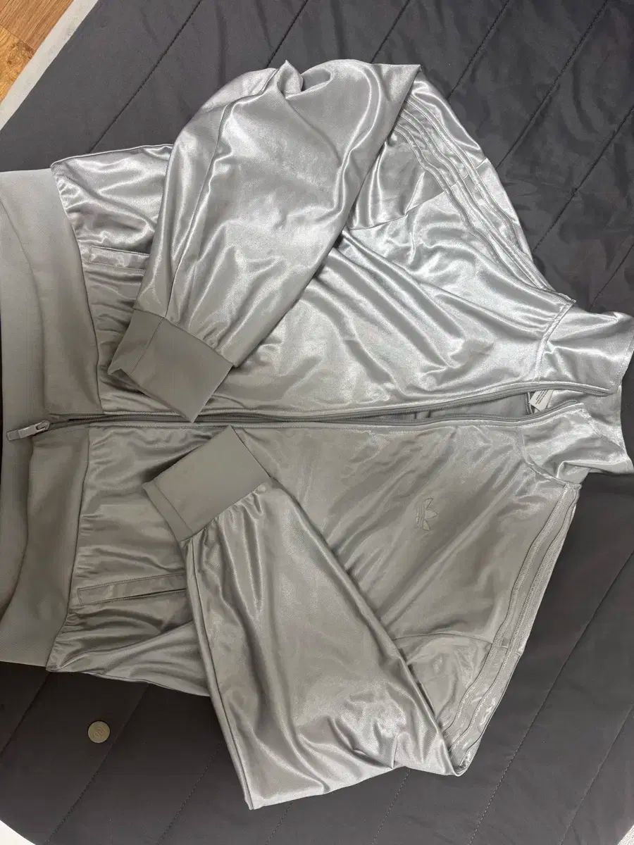 超人気 adidas アディダス オーバーサイズ ファイヤーバード トラック トップ|アディダス ジャージ おしゃれ