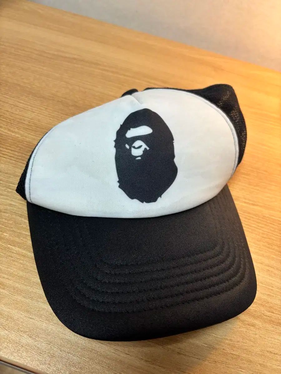 A BATHING APE アベイシングエイプ 帽子 トラッカーキャップ チョコゼ