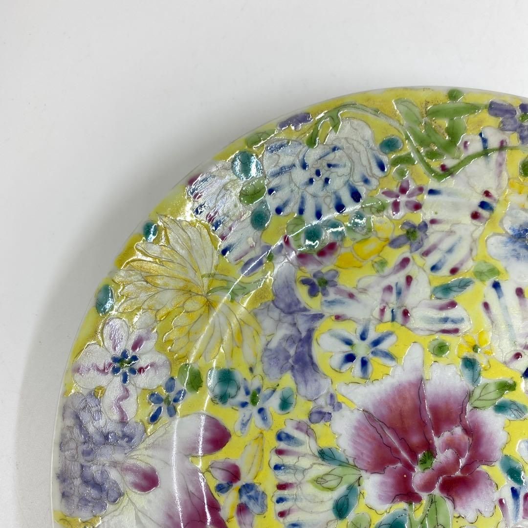 中国清時代 大清乾隆年製 粉彩草花図中皿 トヒト 東里6-1113☆2F