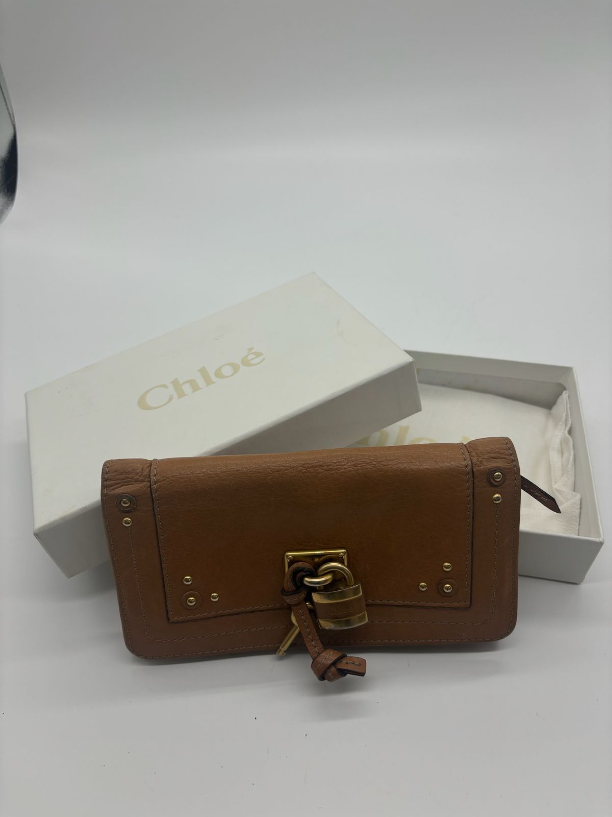 クロエ レザー 財布 ブラウン B25050034