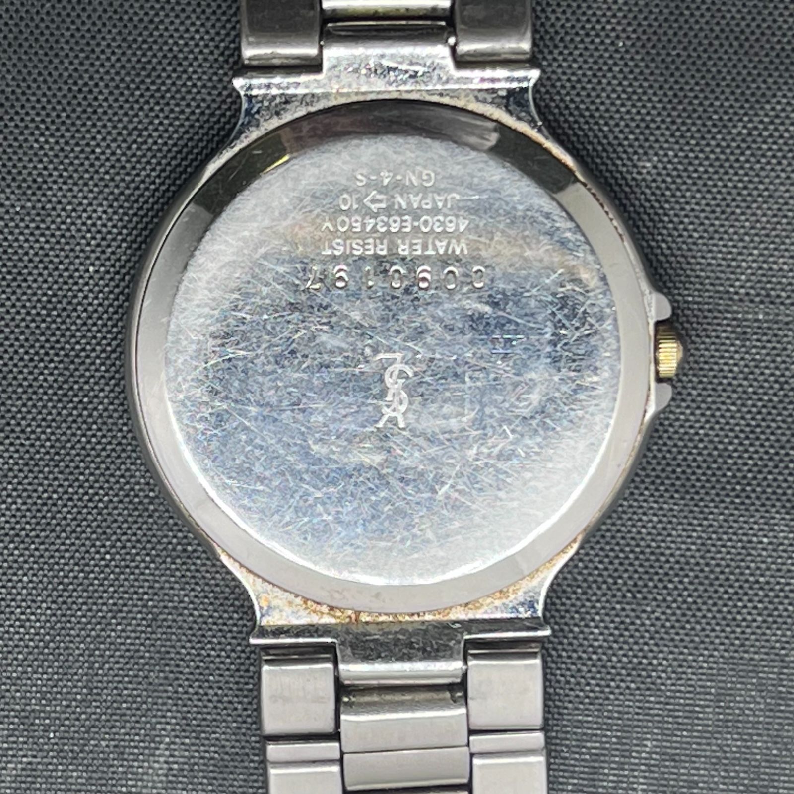 イヴサンローラン