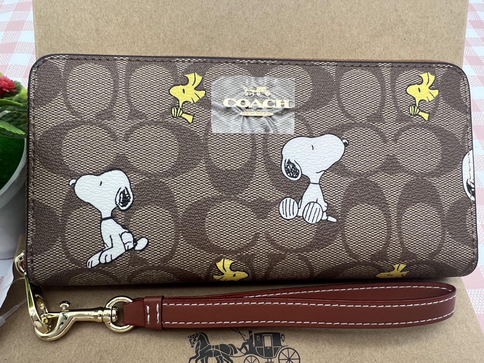 COACH 財布 長財布 コーチ デリケート クーポン配布 レディース 誕生日 記念日 贈り物 ウォレット ロゴ スヌーピー SNOOPY プレゼント A147 CE705