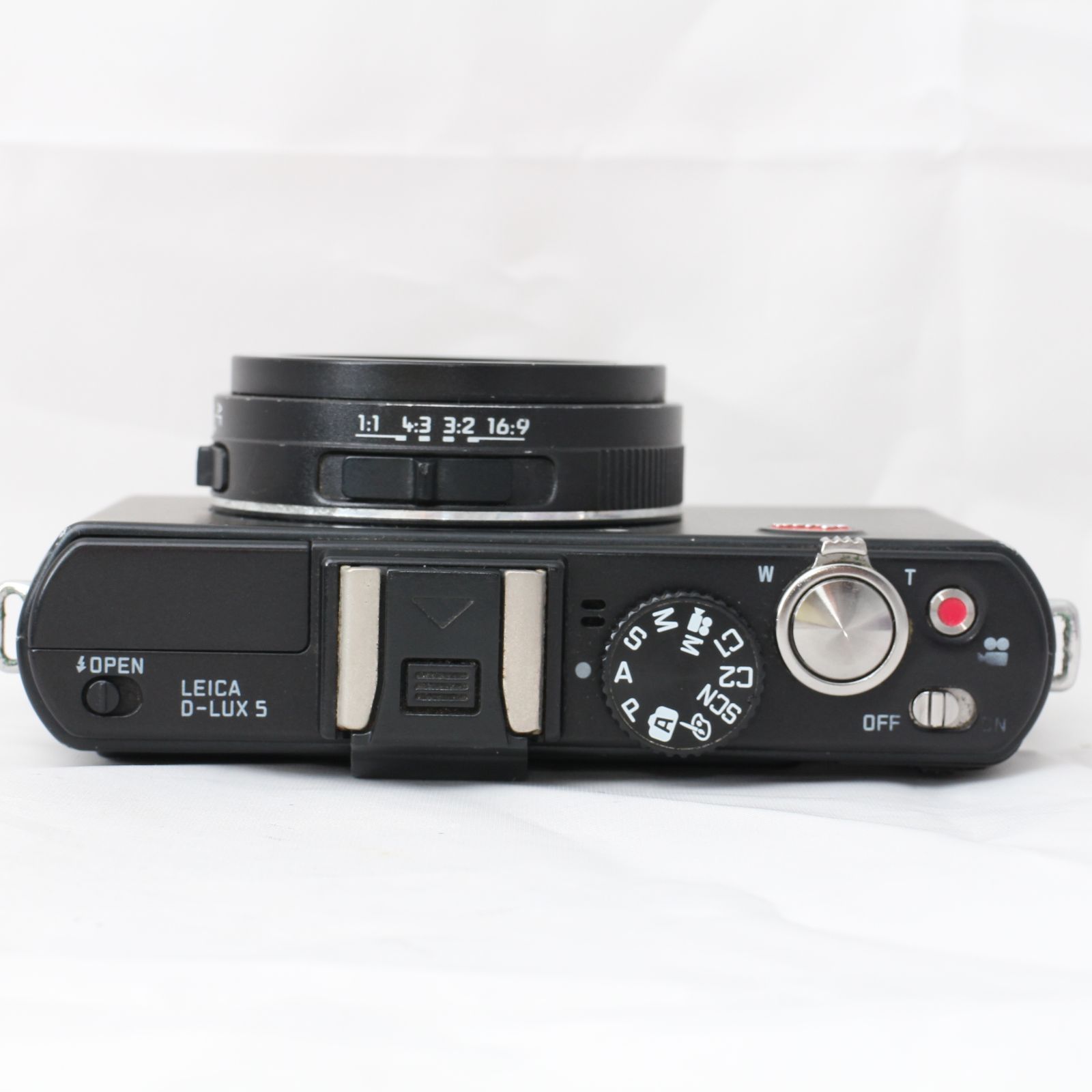 ショット数500 FUJIFILM Xhalf チャコールシルバー（X-HF1