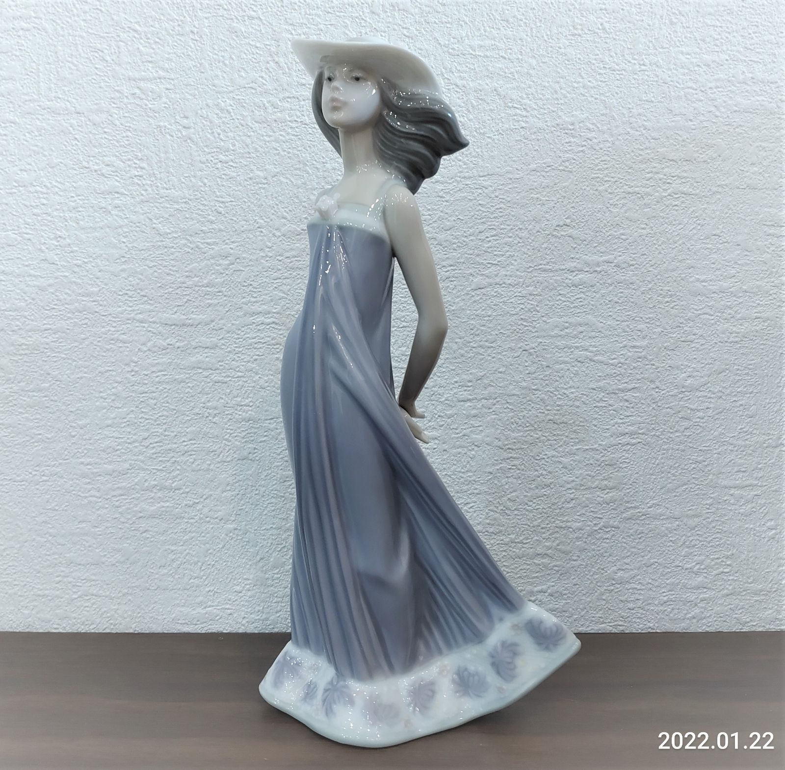 LLADRO リヤドロ 少女スーザン 5644 陶器 アンティーク 旧家整理品159