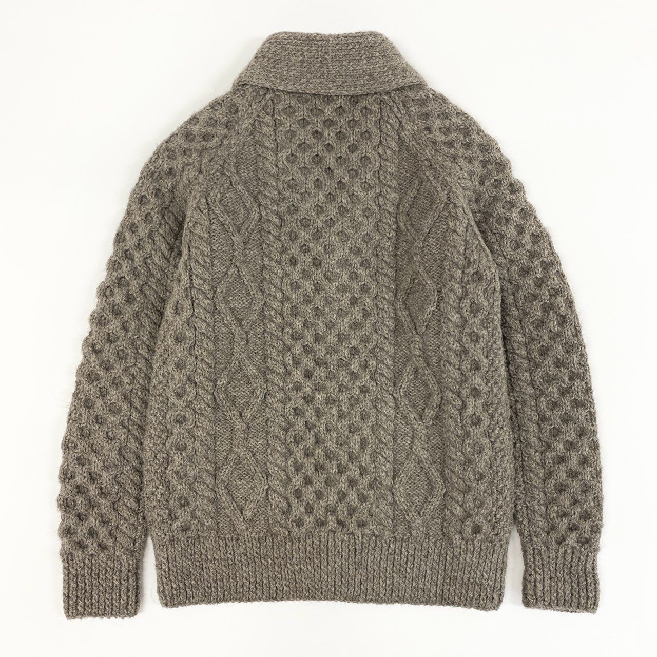 インバーアラン（スコットランド産）のニット 美品 スコットランド製