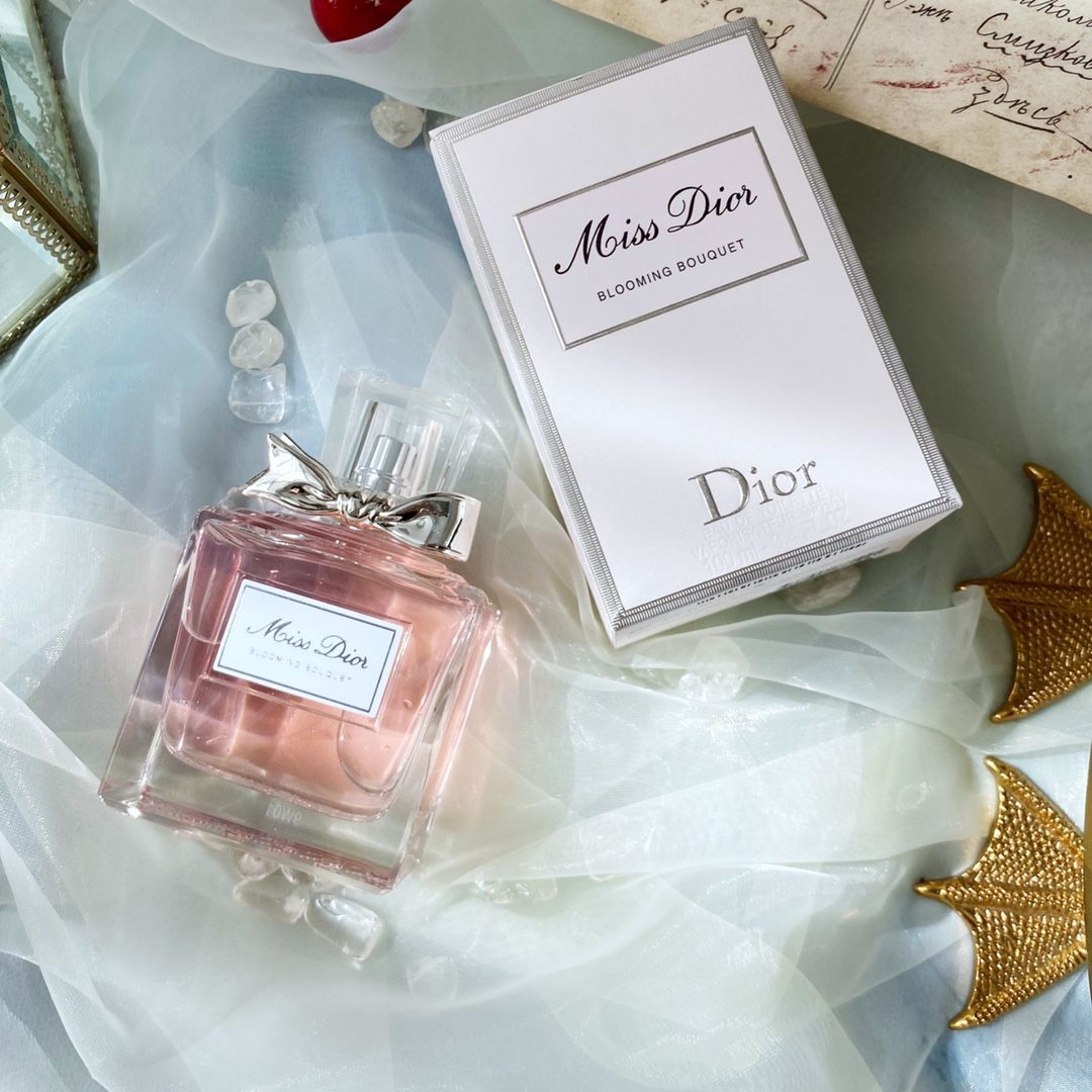 香水ミスディオールMiss Dior Blooming Bouquet