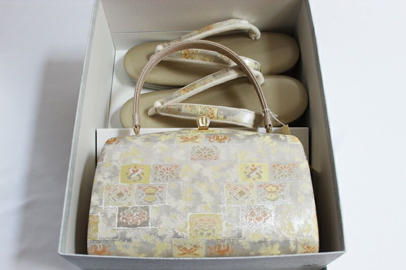 帯地・草履バックセット-No.627【正絹帯地/ゴールド台/Ｌサイズ/合皮製品/正装向き/お茶席/結婚式/送料無料/日本製品】 帯地・草履バックセット-No.627【正絹帯地/ゴールド台/Lサイズ/合皮