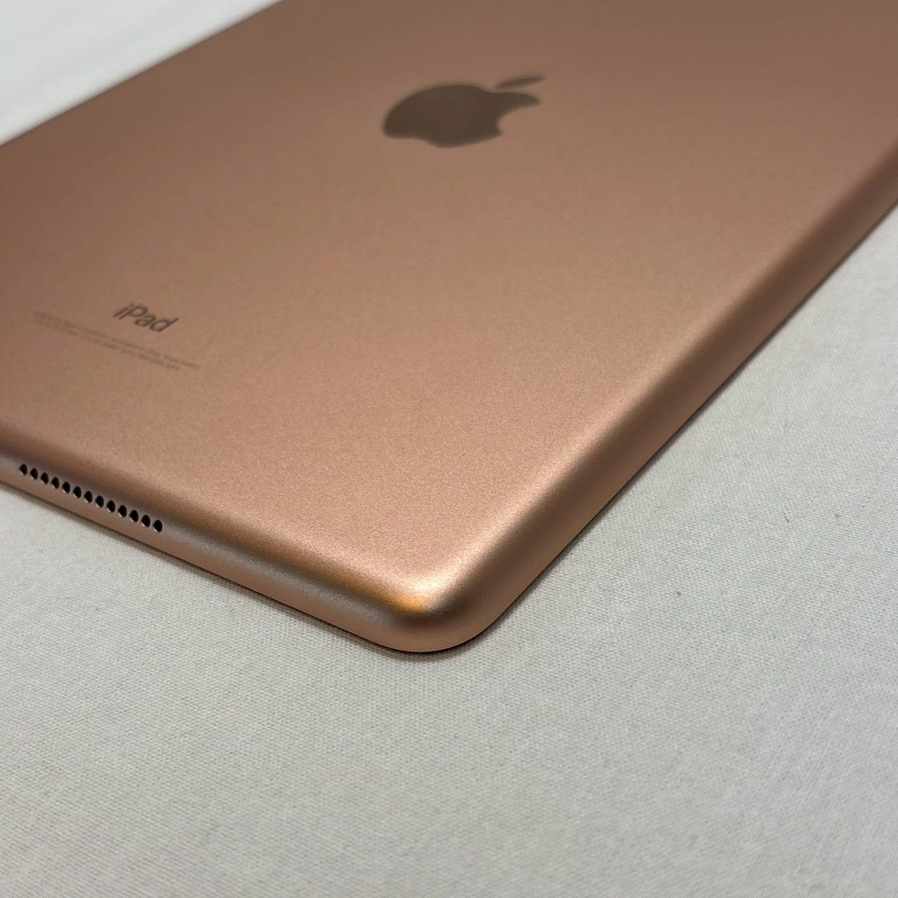 整備済 iPad|第6世代|Wi-Fi|32GB|ブロッシュゴールド|バッテリー良好|No.713