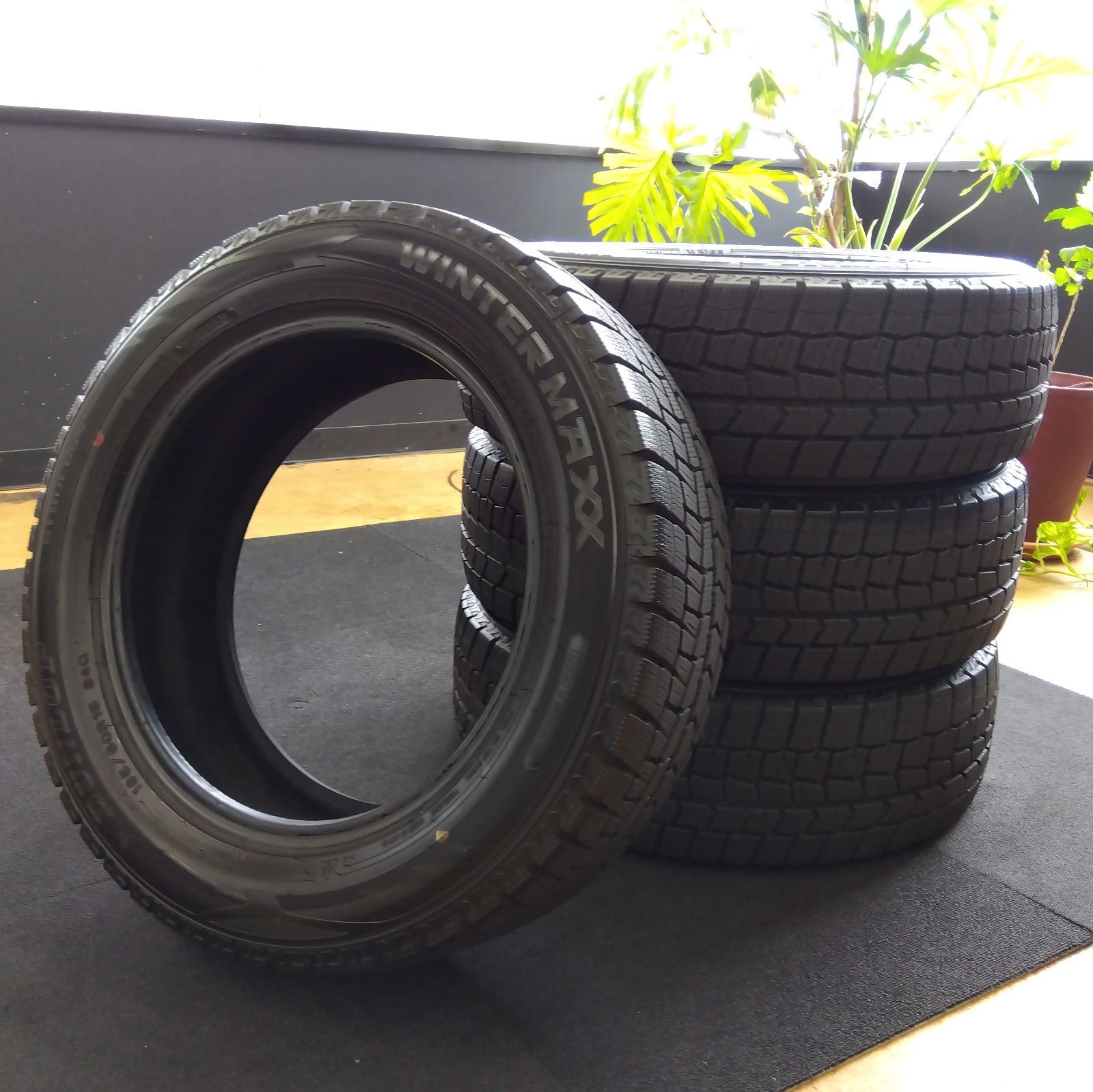185 60R15 バリ溝 2021 製 スタッドレス タイヤ ４本セット ダンロップ ウィンターマックス DUNLOP WINTERMAXX WM02 15インチ