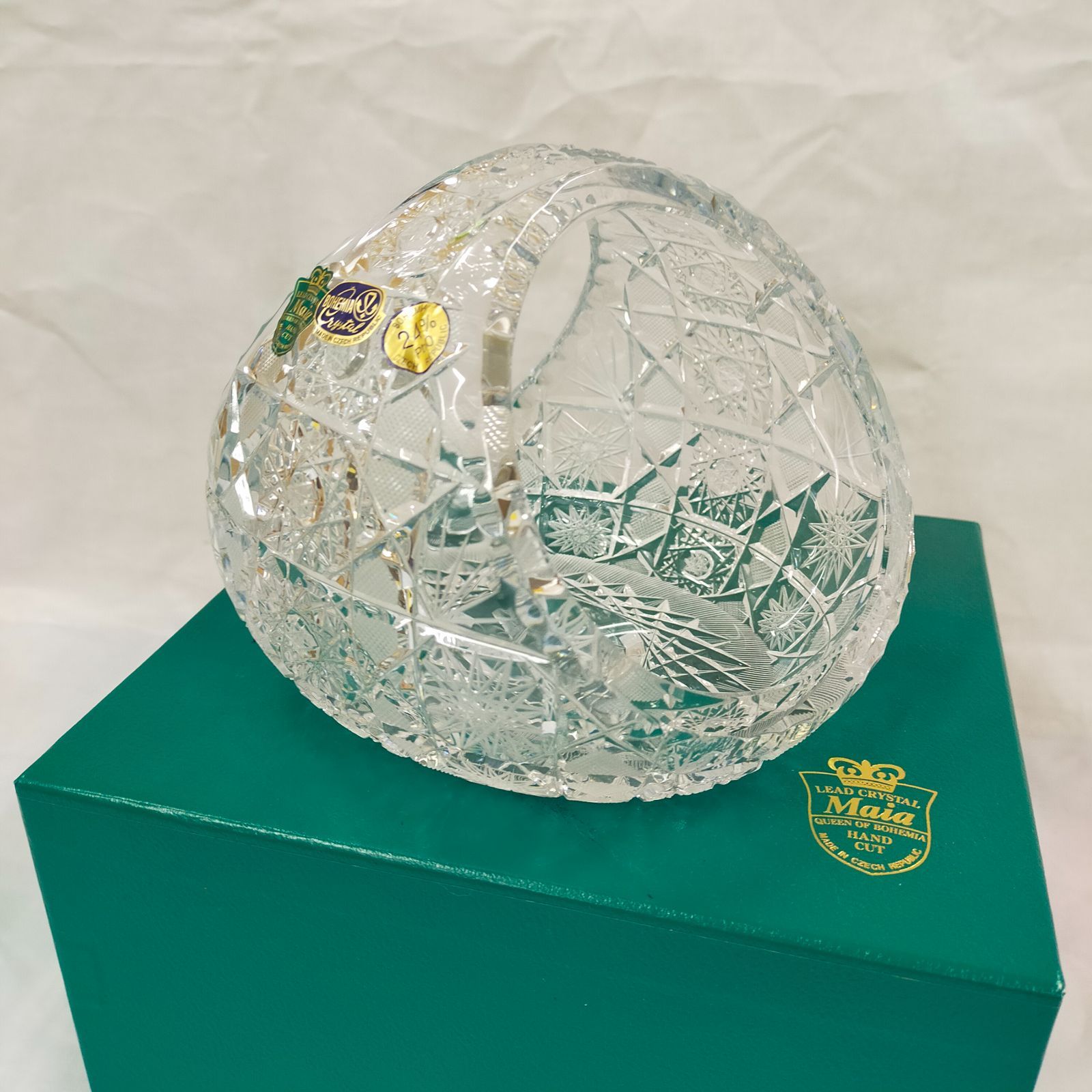 【20％OFF】 【最終値下げ】ボヘミアンガラス　小物入れ　ガラス器具　箱付き