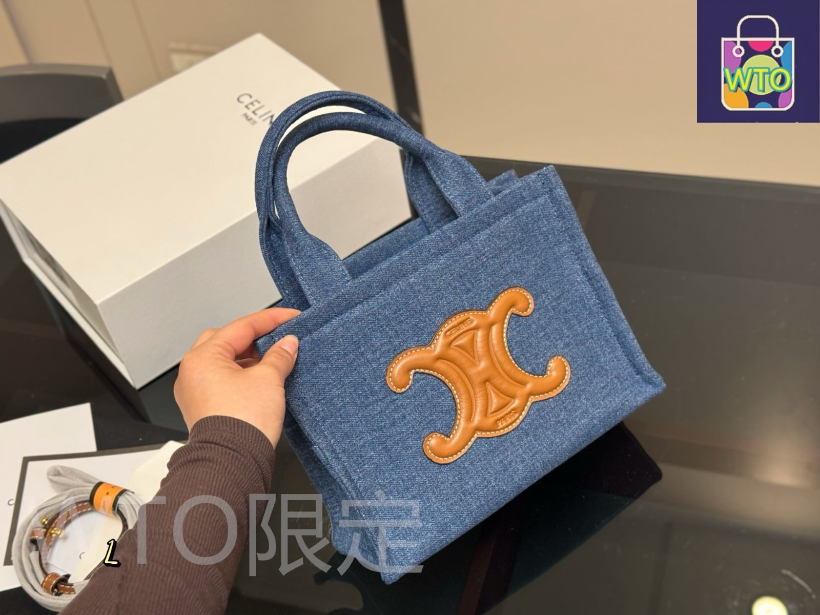 直営店‐CELINE‐ Triomphe キュイル トートバッグ スモール CELINE スモールバケット キュイル トリオンフ CUIR TRIOMPHE