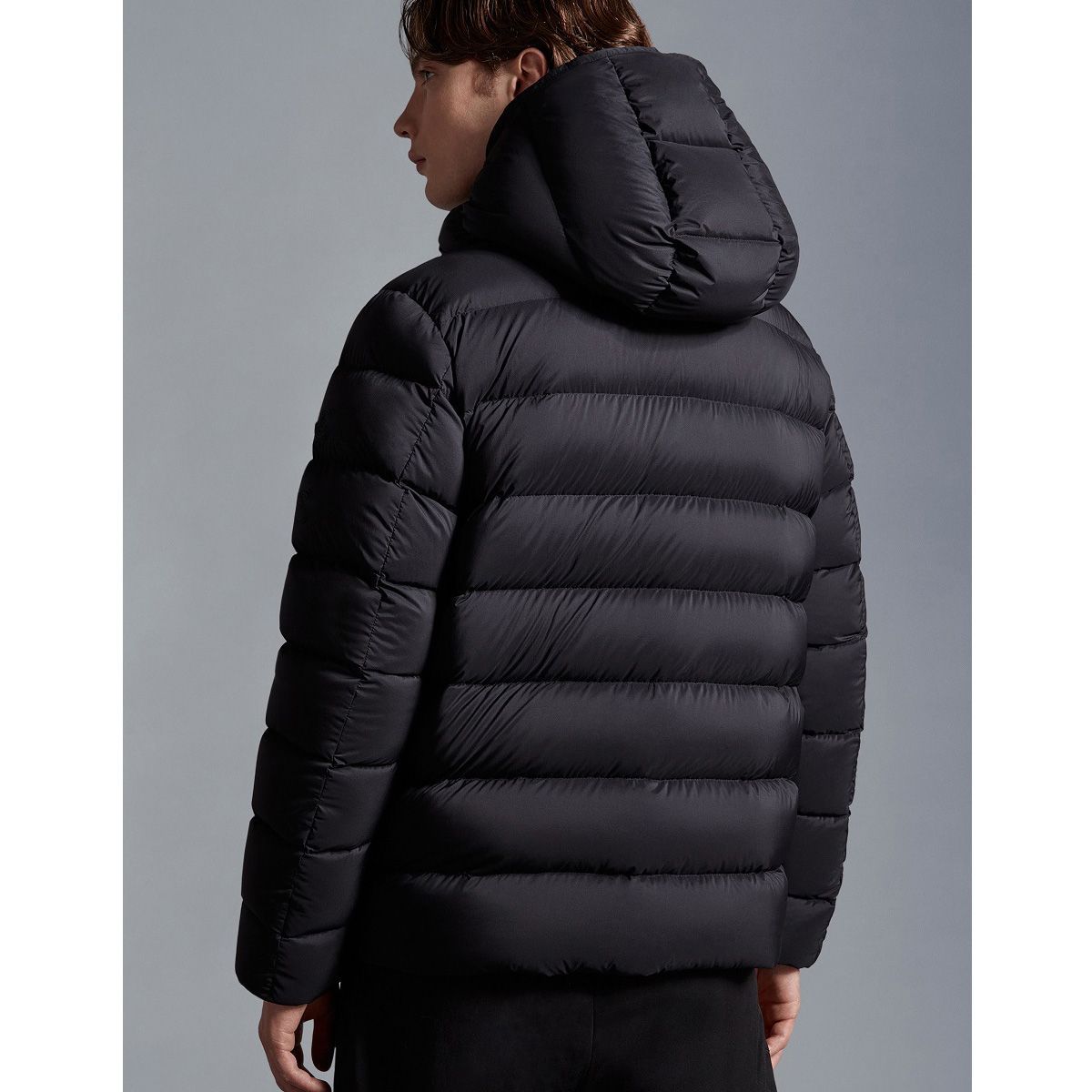 MONCLER モンクレール UME 1A00034 596K7 ブラック ダウンジャケット