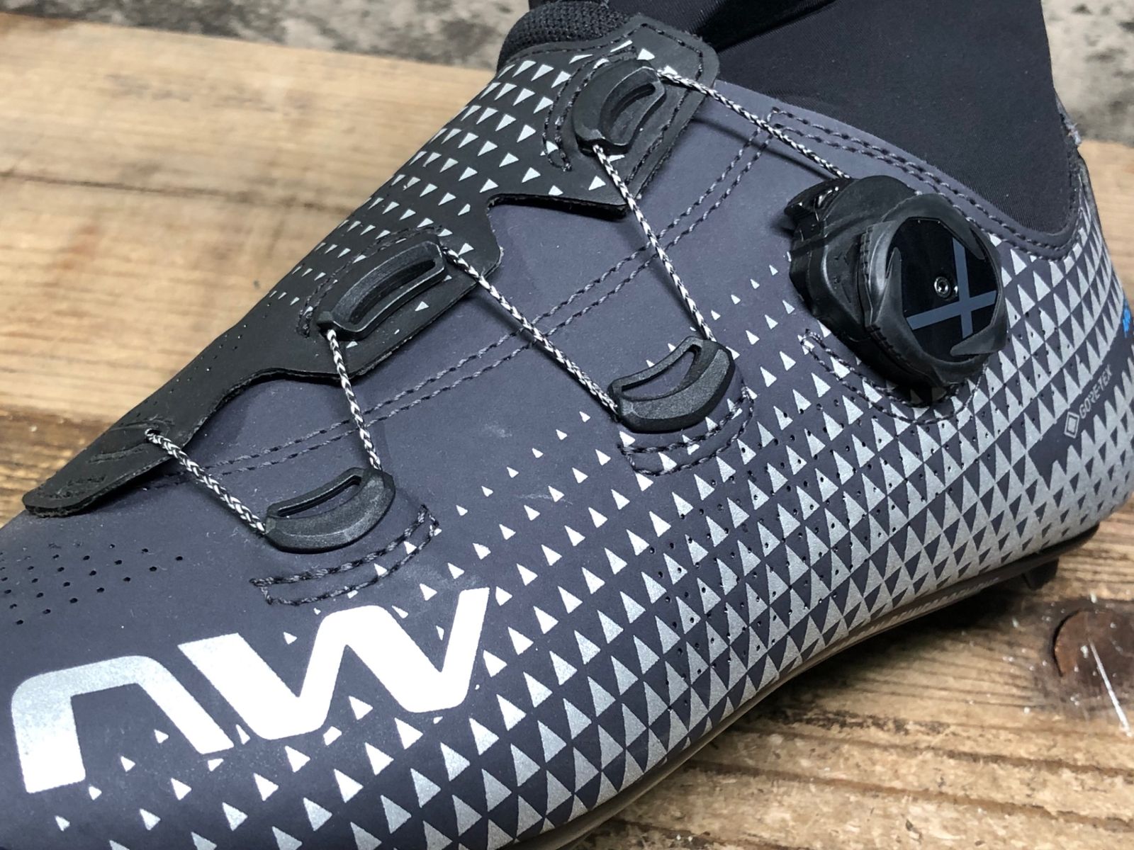 JL146 ノースウェーブ NORTH WAVE Celsius R Arctic GTX ビンディングシューズ EU40 SPD-SL BRIGHTFACE_UK