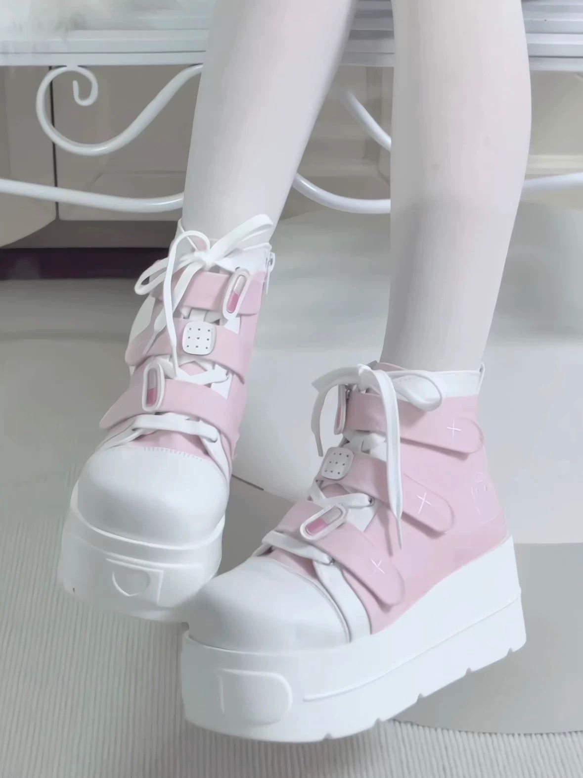 可愛い❤️ 厚底 スニーカー レディース ピンク ホワイト 量産型